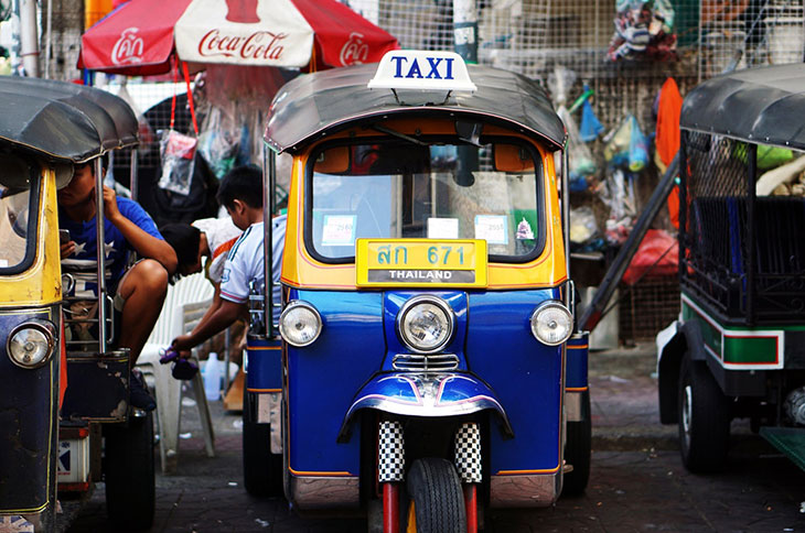Tourist Traps: 7 Useful Tactics and How to Avoid Them